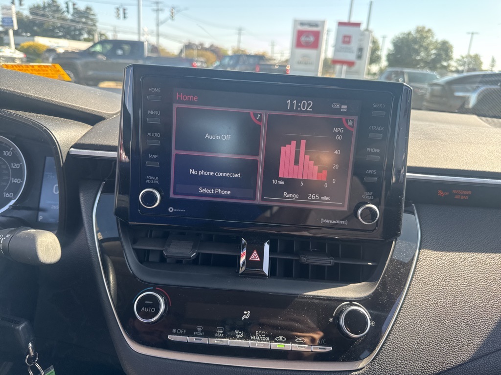 2022 Toyota Corolla LE photo 8