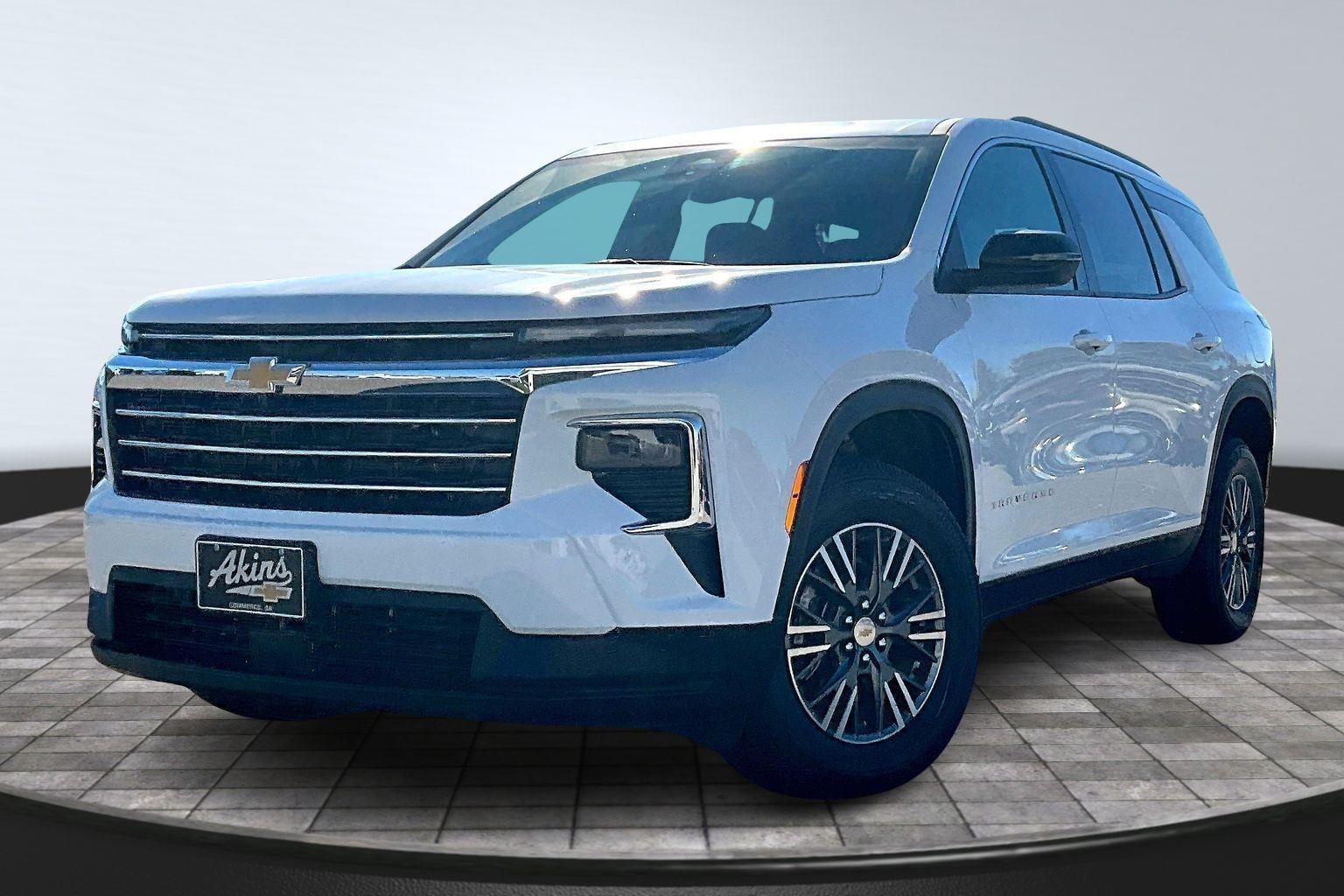 2026 Chevrolet Traverse LT's photo