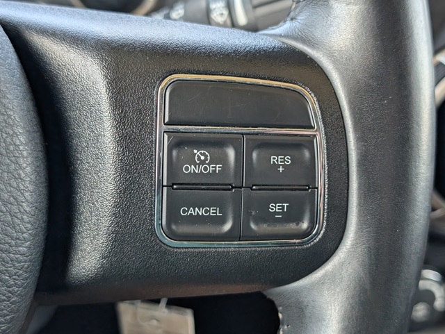 2015 Jeep Wrangler Unlimited Sahara photo 18