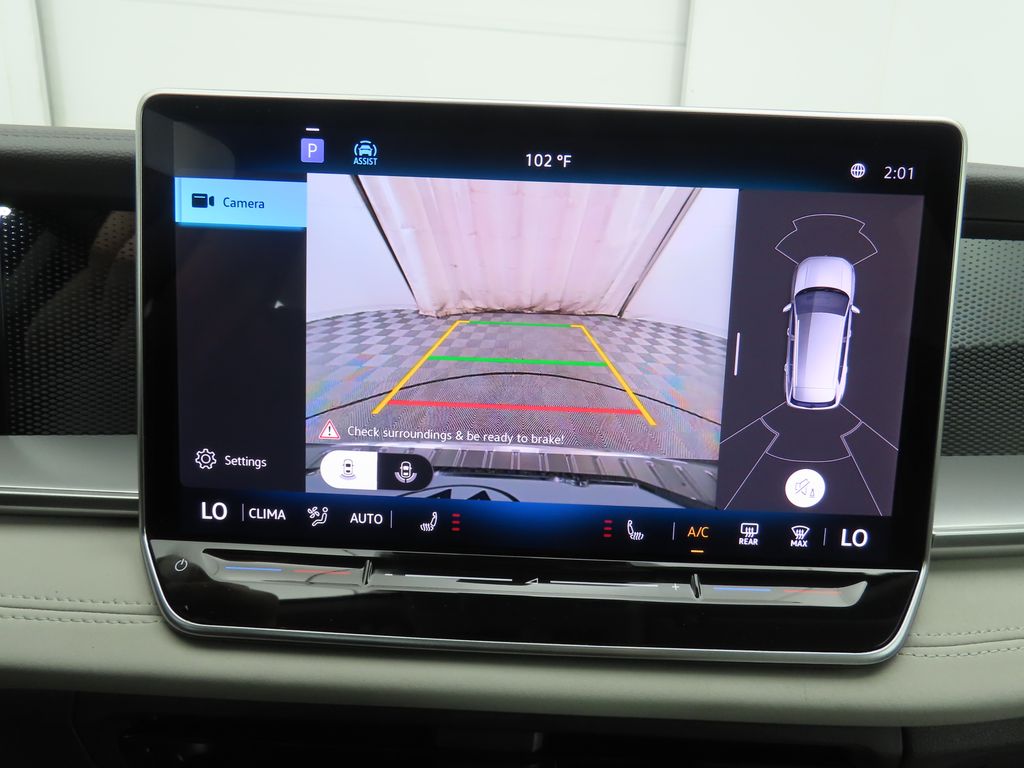 2025 Volkswagen Tiguan SE photo 15