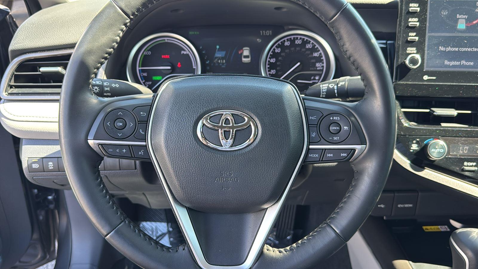 2023 Toyota Camry Hybrid XLE photo 15