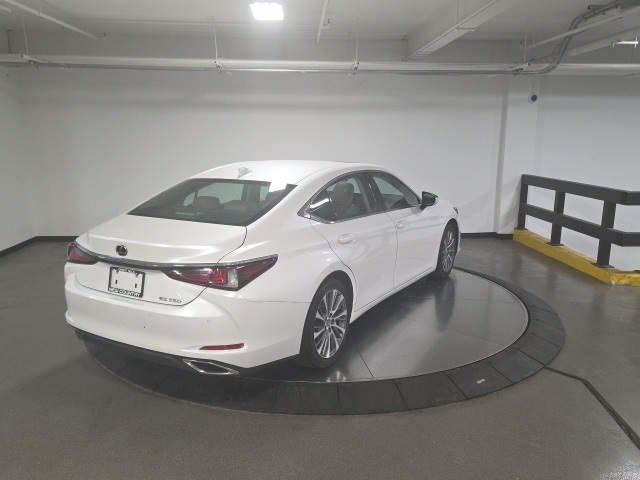 2019 Lexus ES 350 photo 5