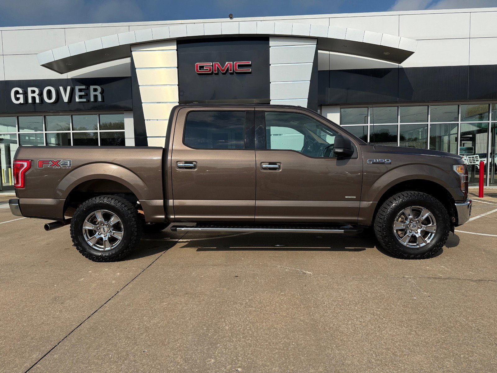 2015 Ford F-150 XLT photo 3