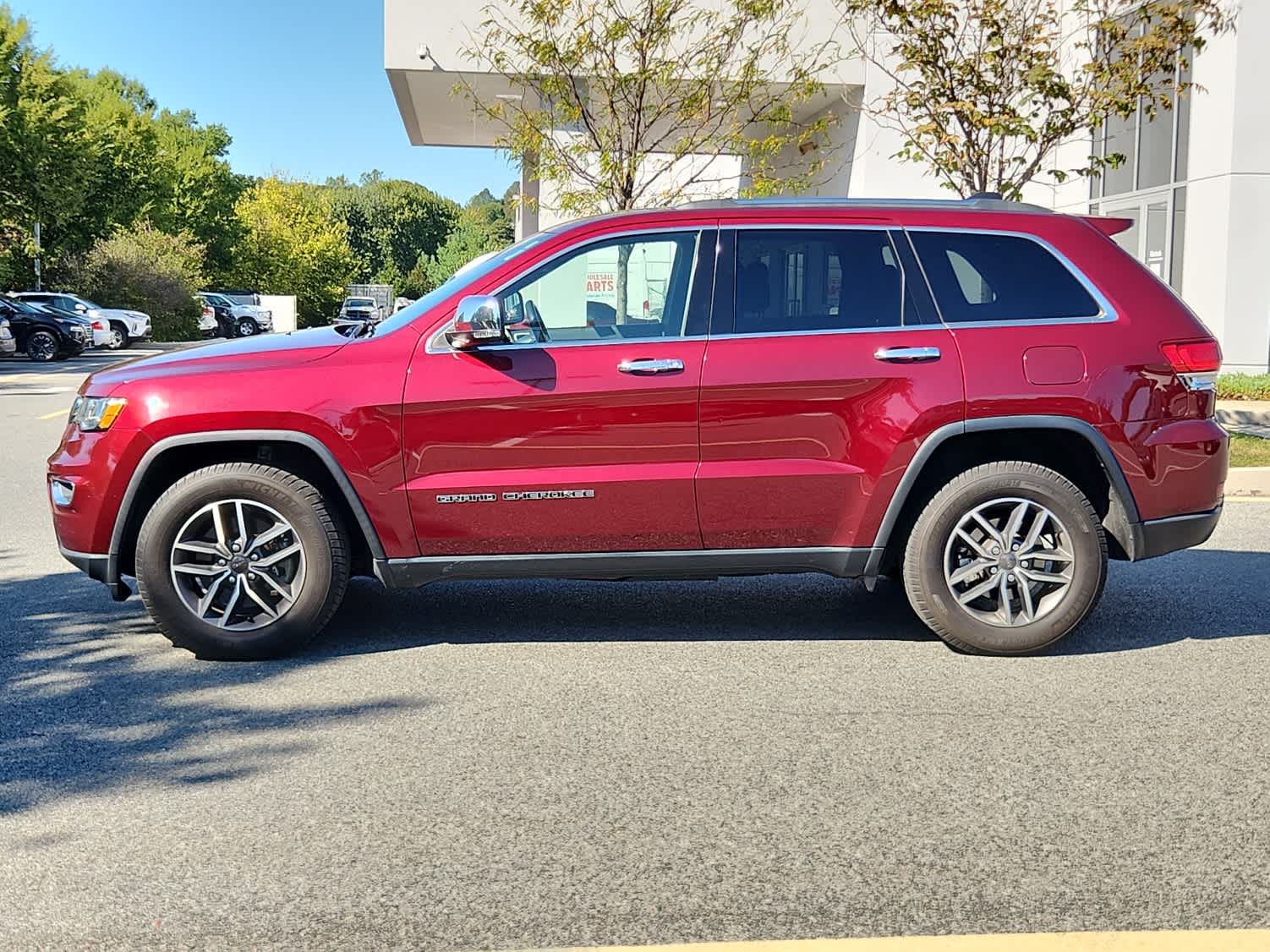 2021 Jeep Grand Cherokee Limited photo 2
