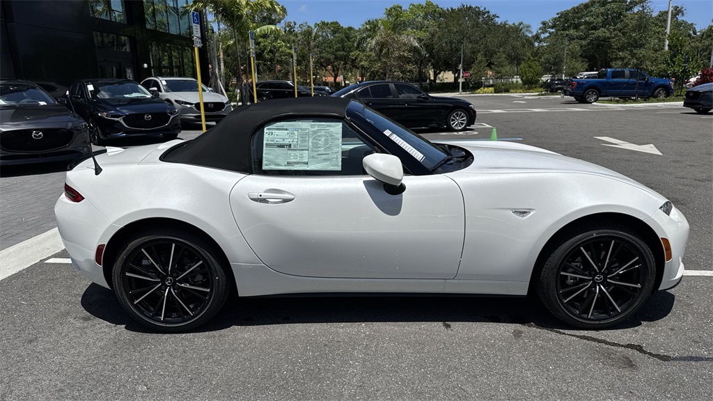 2025 Mazda MX-5 Miata Miata Grand Touring photo 21