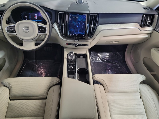 2022 Volvo XC60 Recharge Hybrid T8 Inscription photo 7