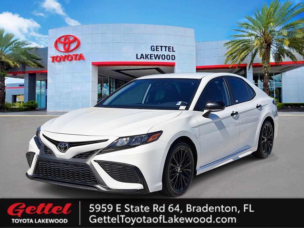 2022 Toyota Camry SE Nightshade