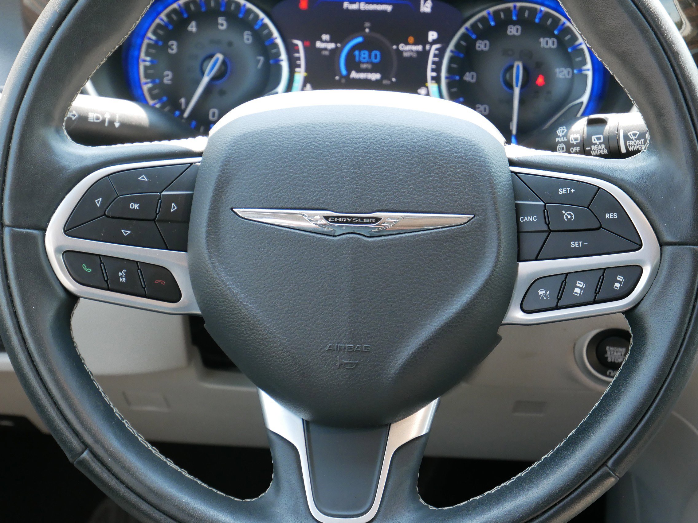 2022 Chrysler Pacifica Limited photo 18