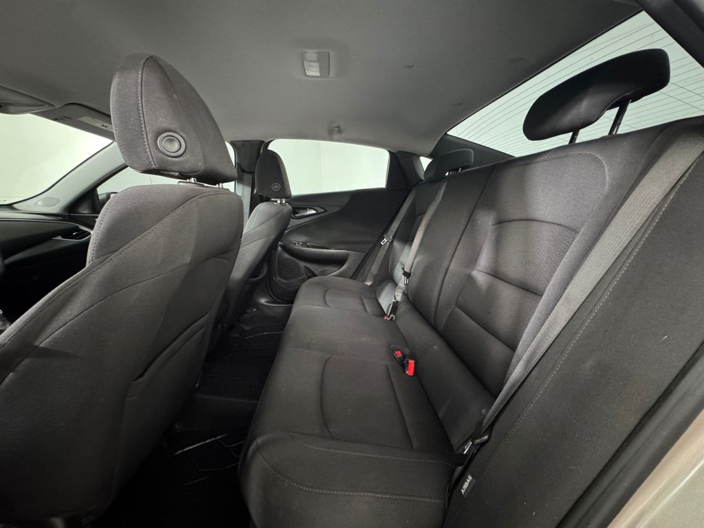2022 Chevrolet Malibu photo 18