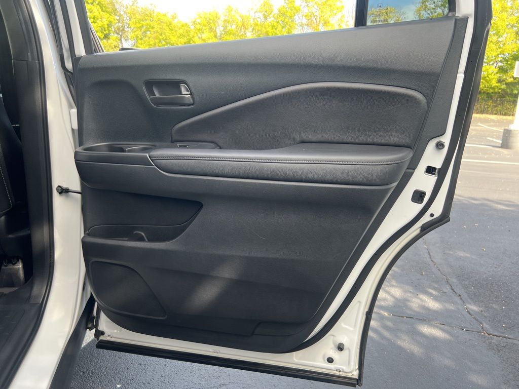 2023 Honda Passport EX-L photo 25