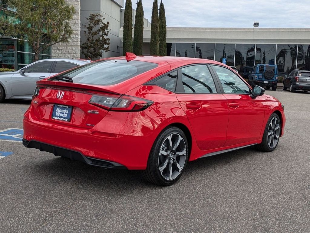 2026 Honda Civic Hatchback Touring Hybrid photo 4