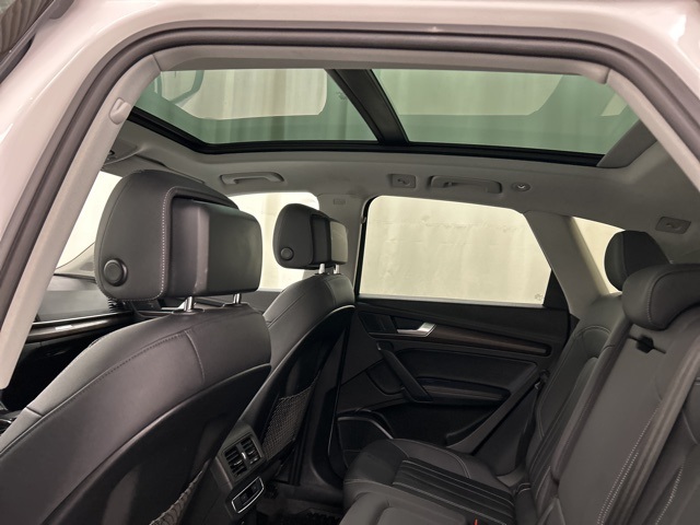 2022 Audi Q5 45 S line Premium photo 18