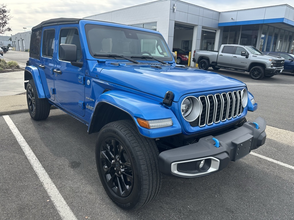 2024 Jeep Wrangler Sahara 4xe photo 2