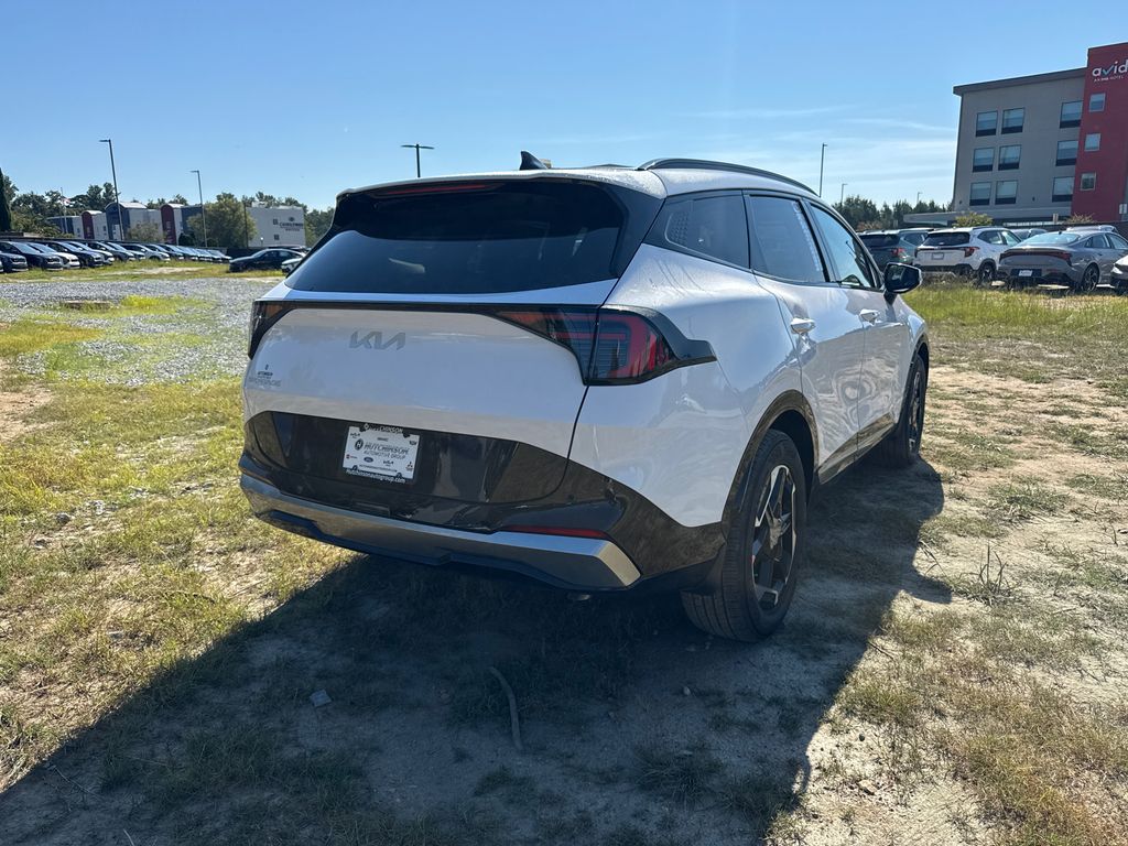 2026 Kia Sportage SX photo 3