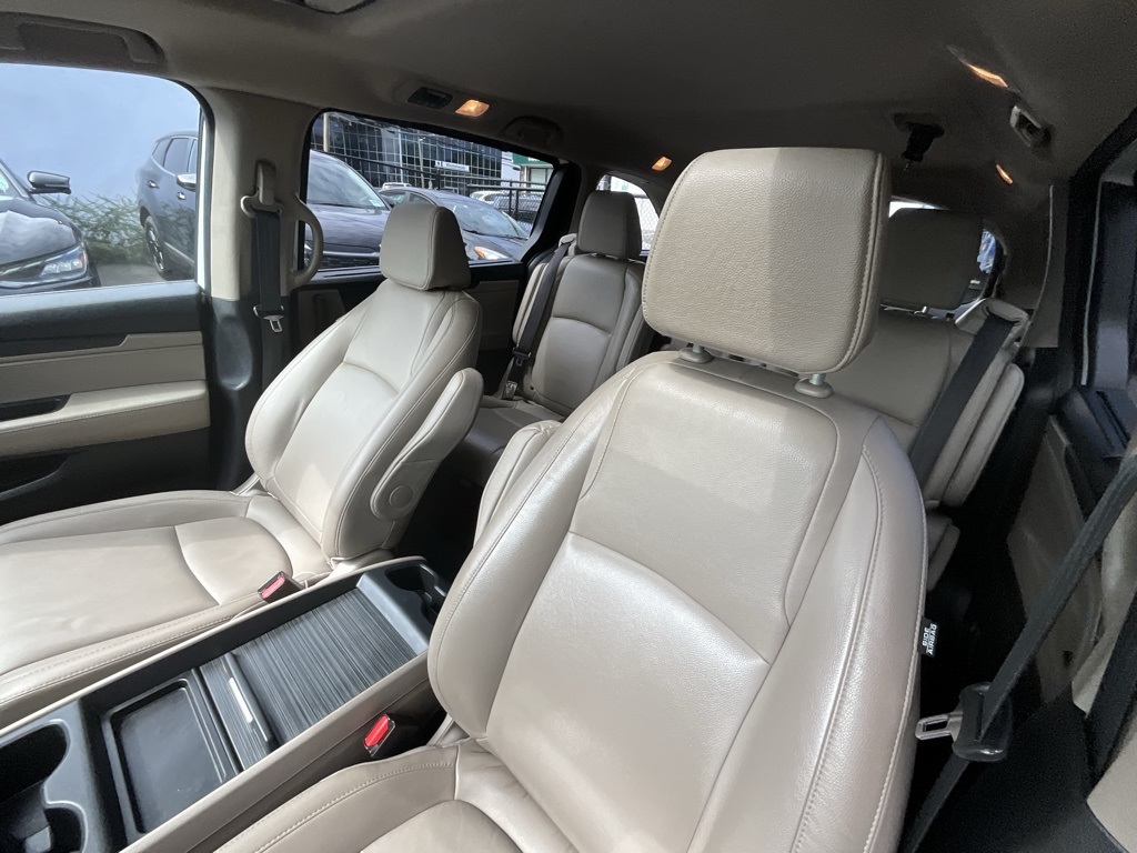 2020 Honda Odyssey EX-L photo 13