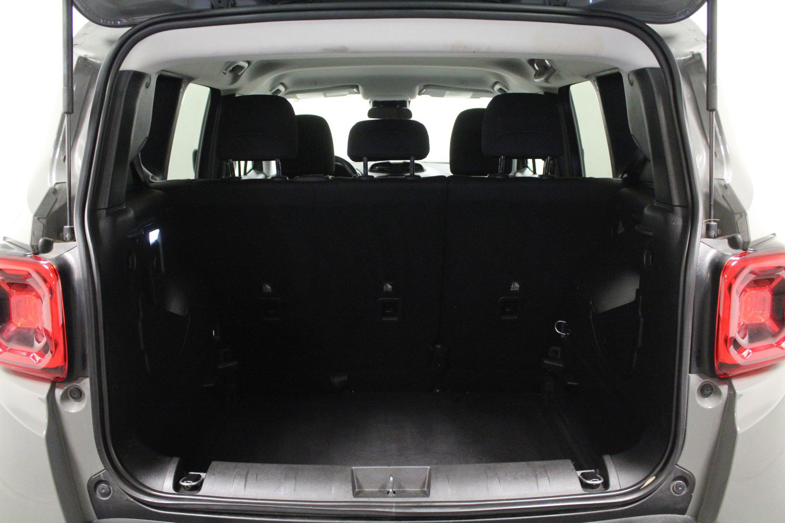 2021 Jeep Renegade Latitude photo 13
