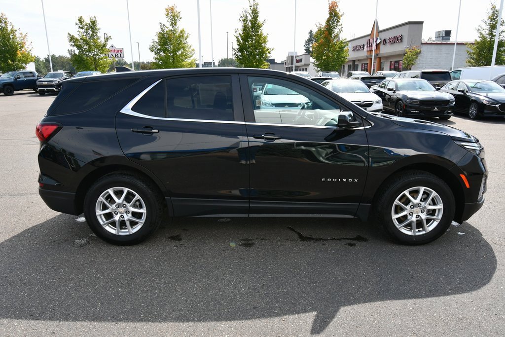 2024 Chevrolet Equinox LT photo 8