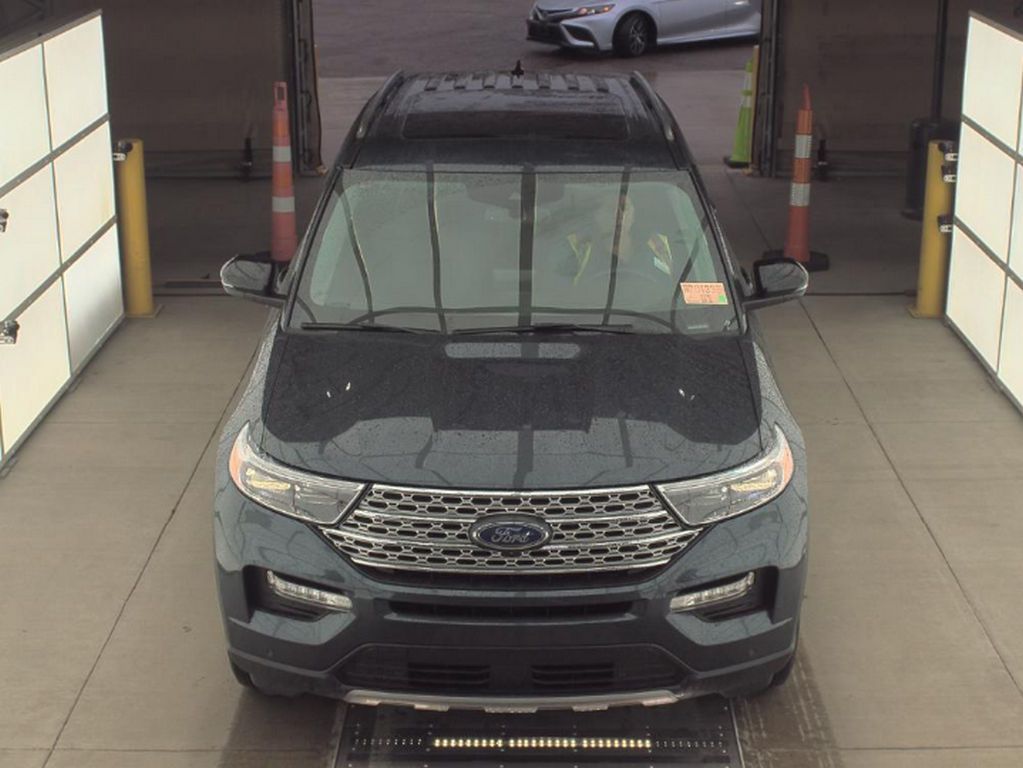 2023 Ford Explorer Limited photo 3