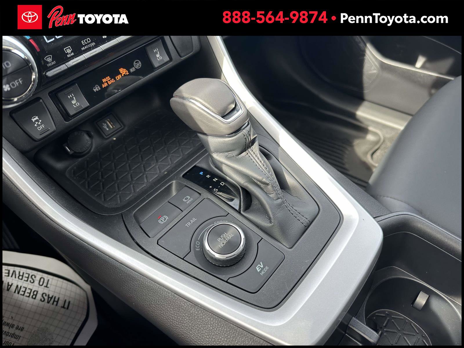 2023 Toyota RAV4 Hybrid XLE Premium photo 26