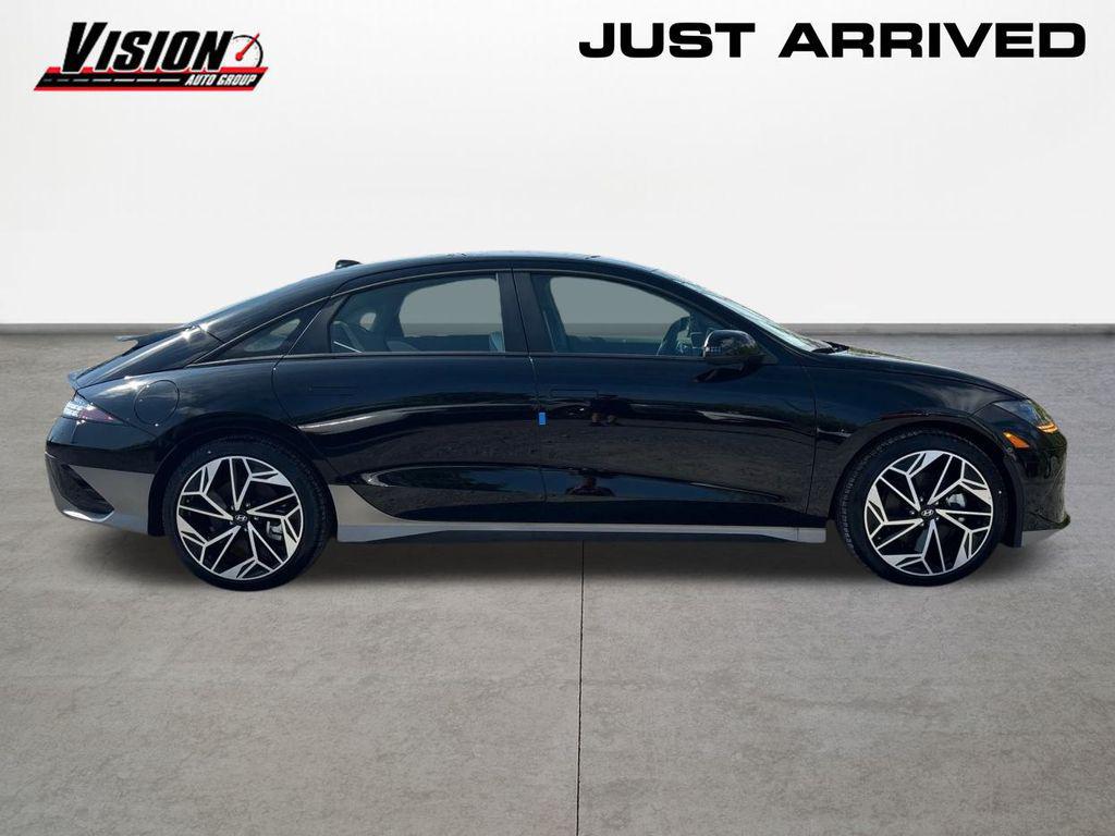 2025 Hyundai Ioniq 6 SEL photo 4