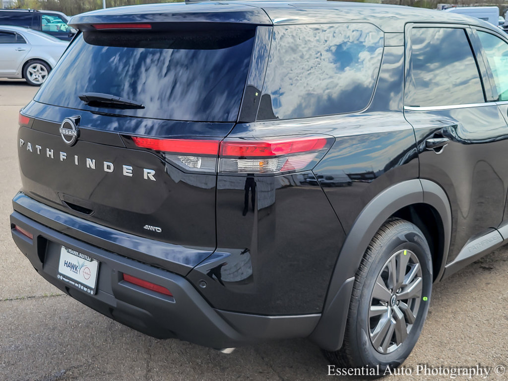 2025 Nissan Pathfinder S photo 6