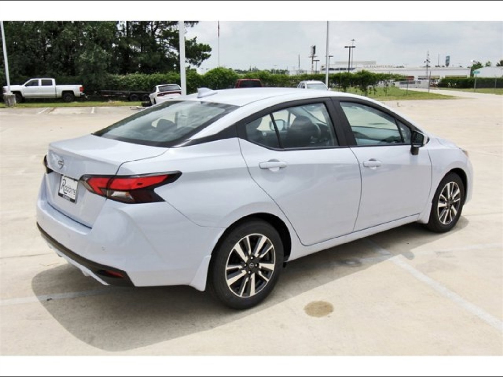 2025 Nissan Versa SV - 4