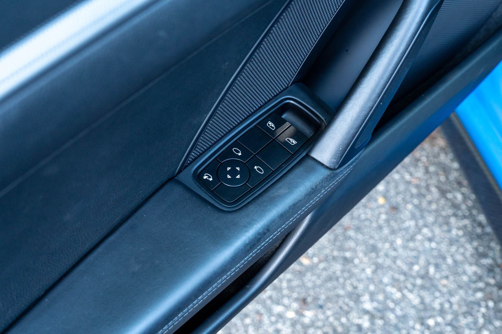 2022 Porsche 911 4 photo 21