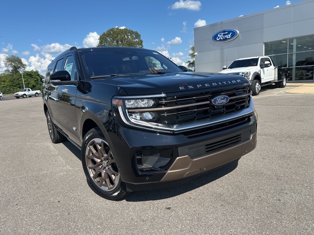 2025 Ford Expedition King Ranch MAX photo 5