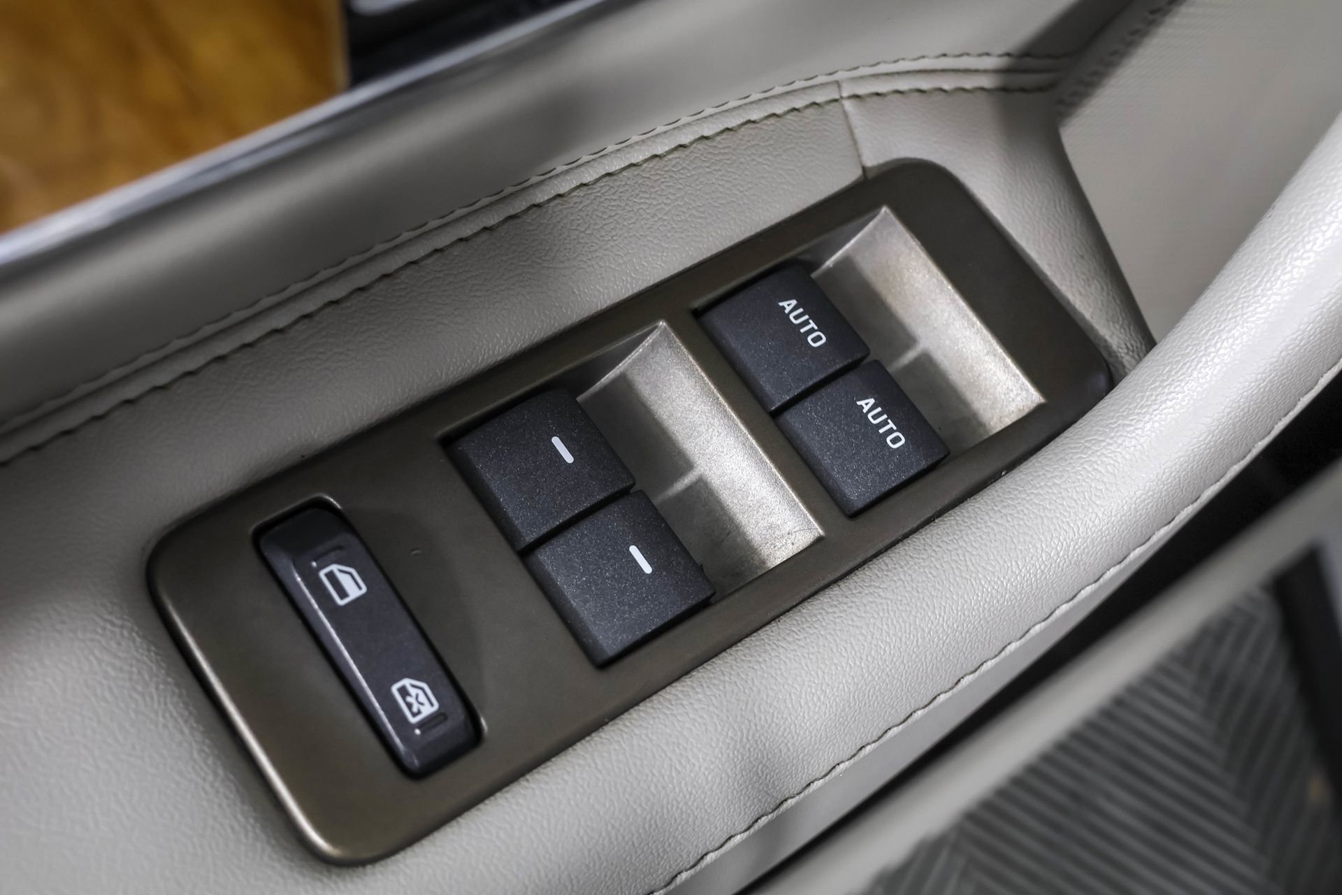 2013 Lincoln MKX photo 23