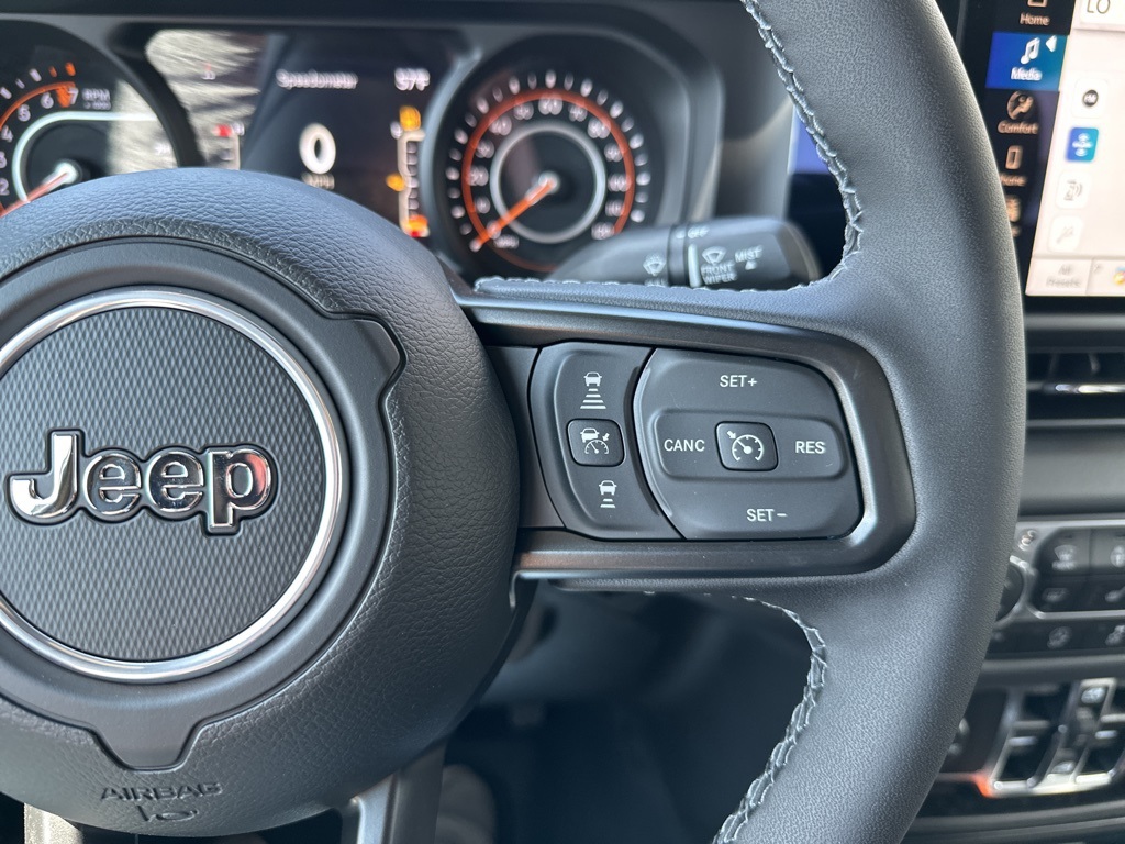 2025 Jeep Gladiator Sport photo 21