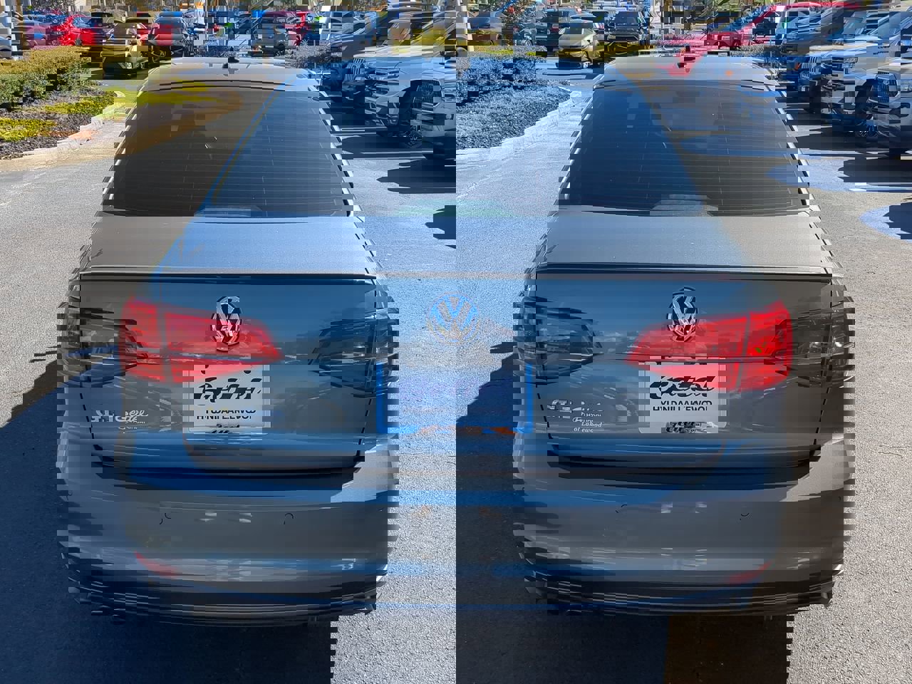 2018 Volkswagen Jetta 2.0T GLI photo 13