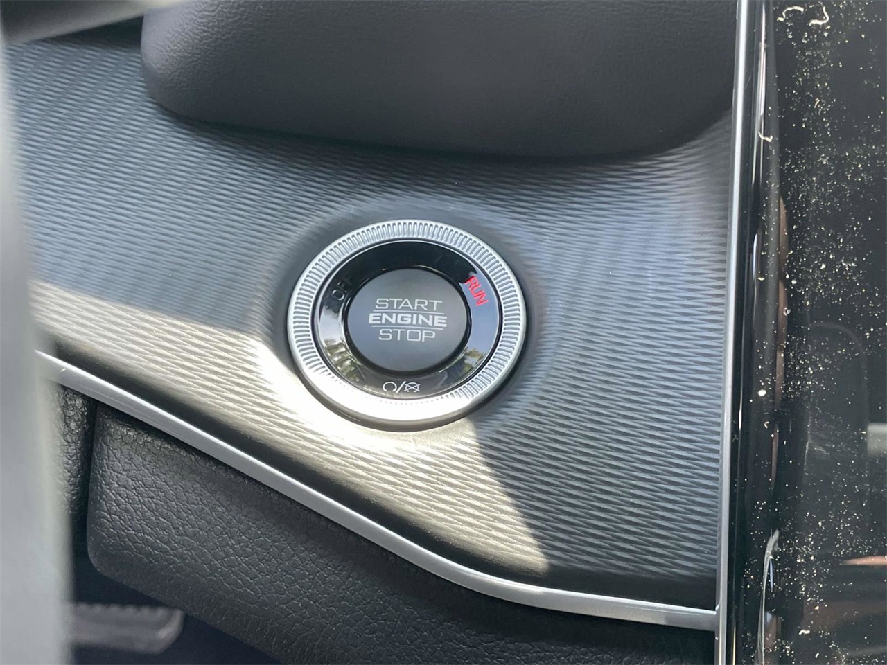 2025 Jeep Grand Cherokee Laredo photo 26