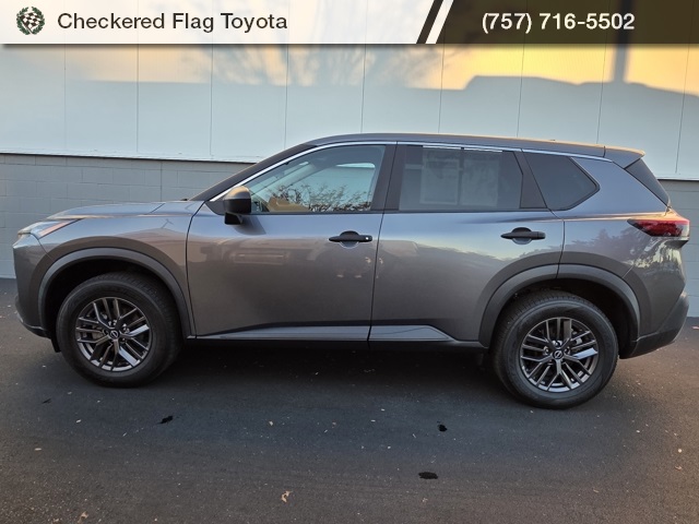 2023 Nissan Rogue S photo 3