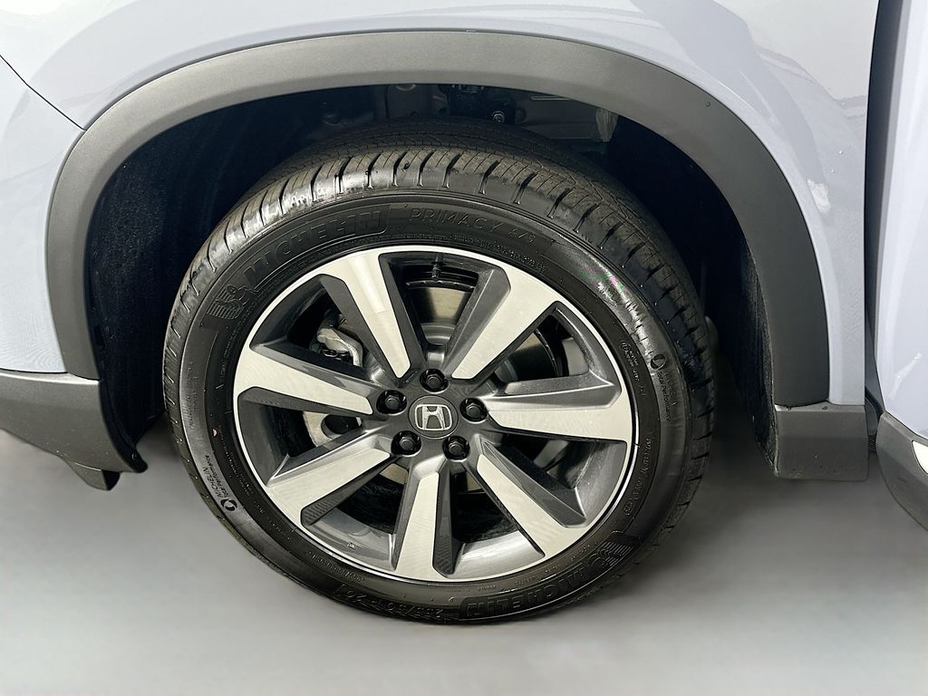 2025 Honda Pilot Touring photo 21