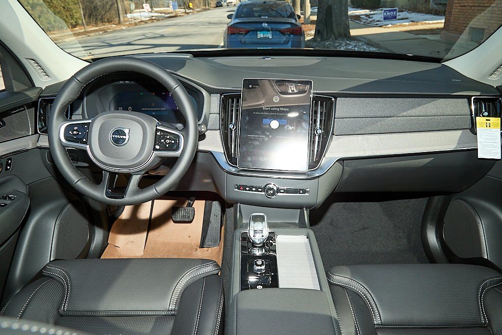 2026 VOLVO XC90 - Image 23