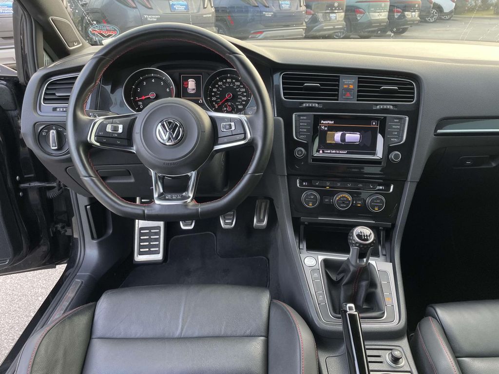 2015 Volkswagen Golf GTI Autobahn Performance photo 2