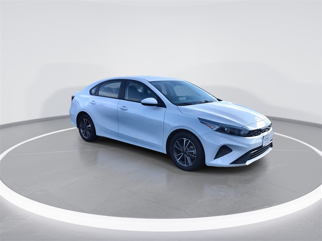 Used 2023 Kia Forte LXS with VIN 3KPF24ADXPE587189 for sale in Campbellsville, KY