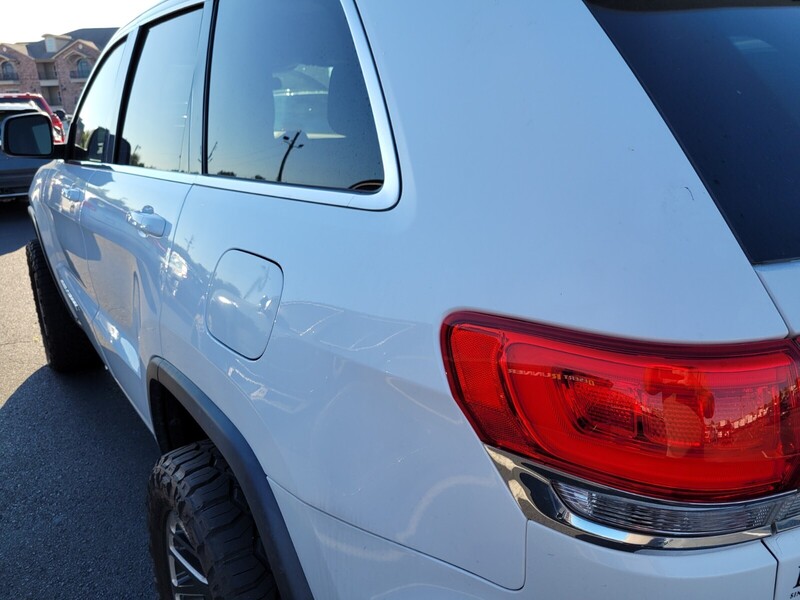 2018 Jeep Grand Cherokee Laredo photo 4