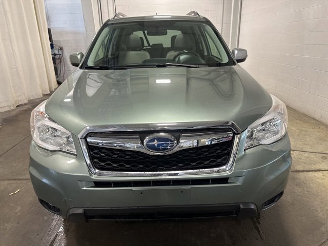 2015 Subaru Forester 2.5i Touring photo 2