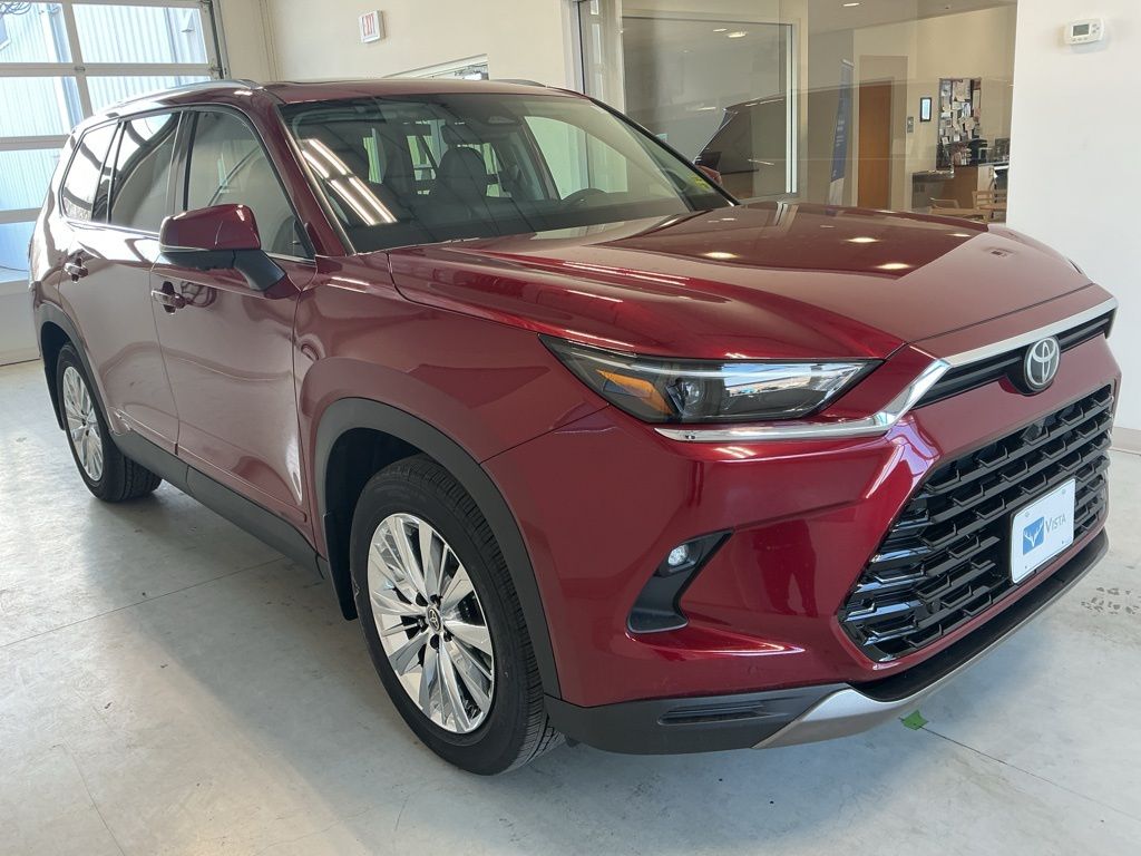2026 Toyota Grand Highlander Platinum's photo