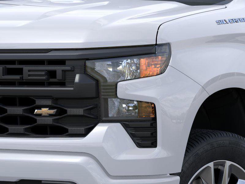 2025 Chevrolet Silverado 1500 Custom photo 10