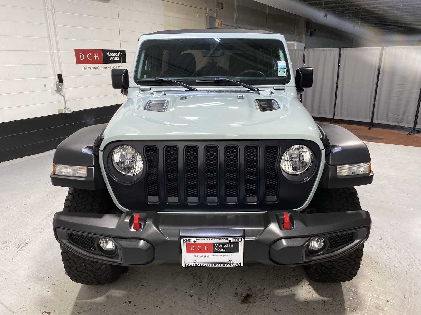 2023 Jeep Wrangler Rubicon photo 6