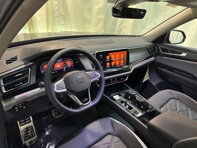 2025 Volkswagen Atlas Peak Edition SE photo 13