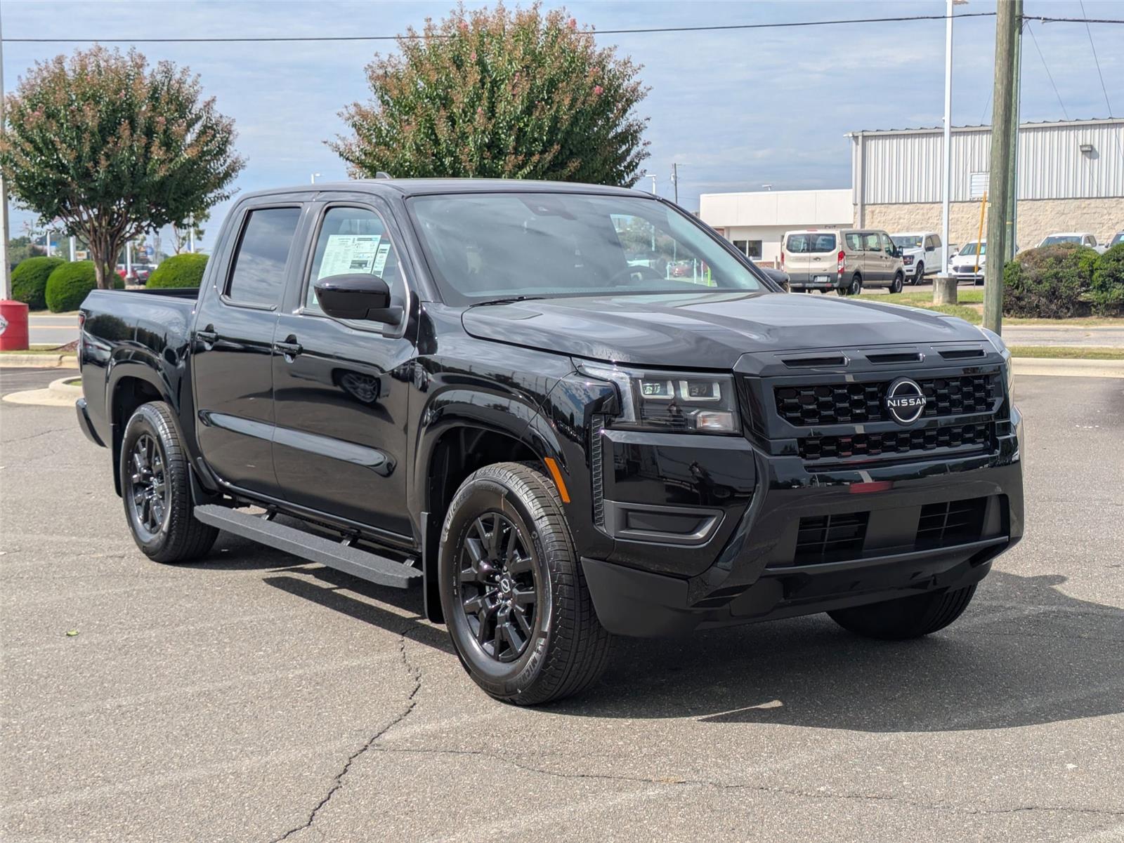 2026 Nissan Frontier SV's photo