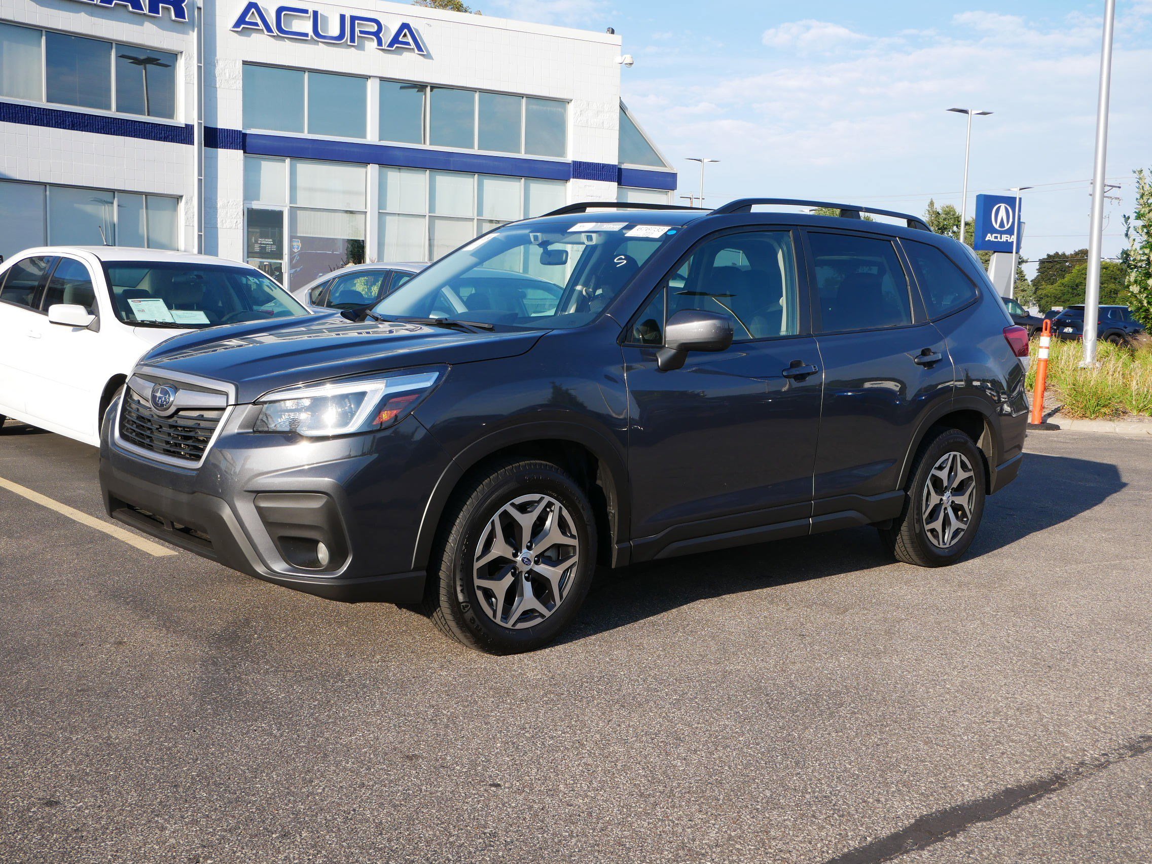 2021 Subaru Forester Premium photo 2