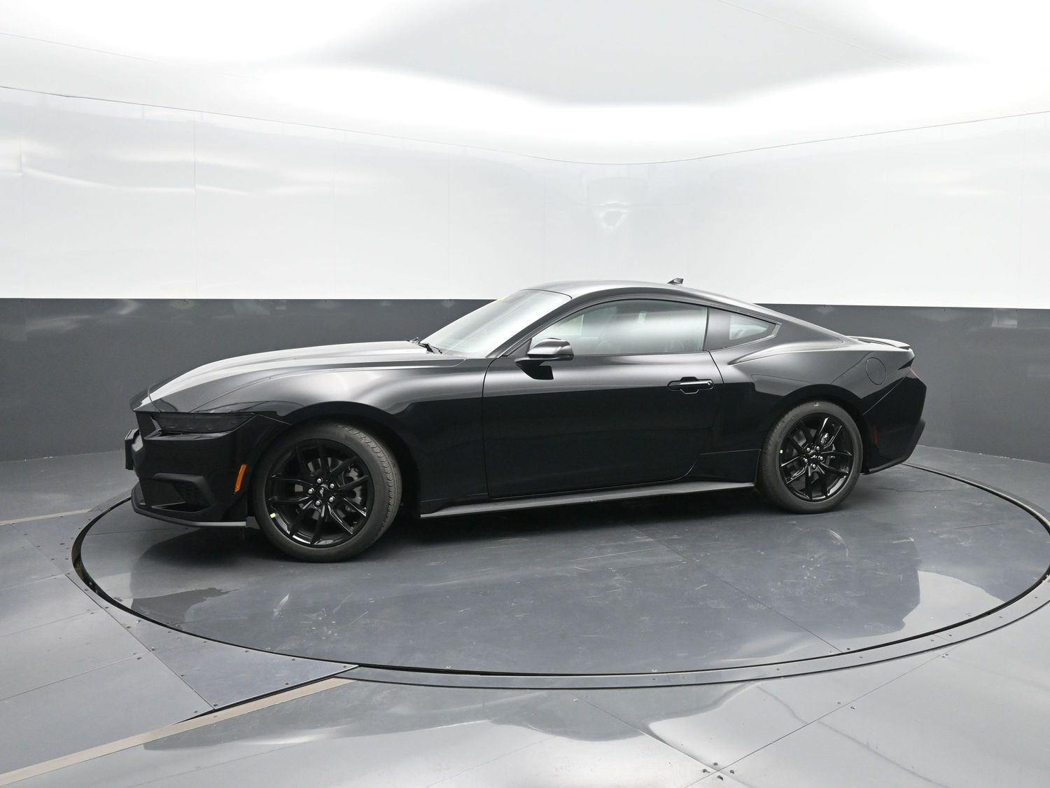 2025 Ford Mustang EcoBoost Premium's photo