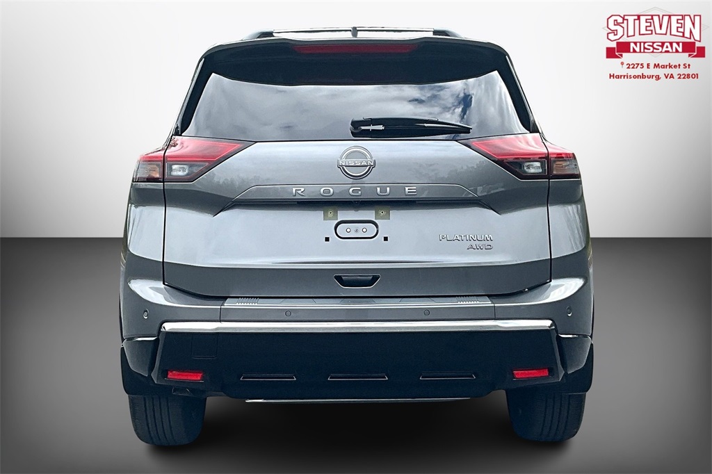 2026 Nissan Rogue Platinum photo 4