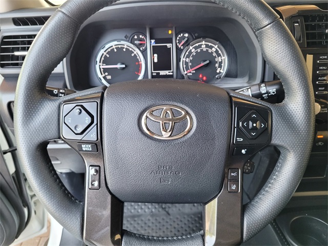 2023 Toyota 4Runner TRD Off-Road photo 25