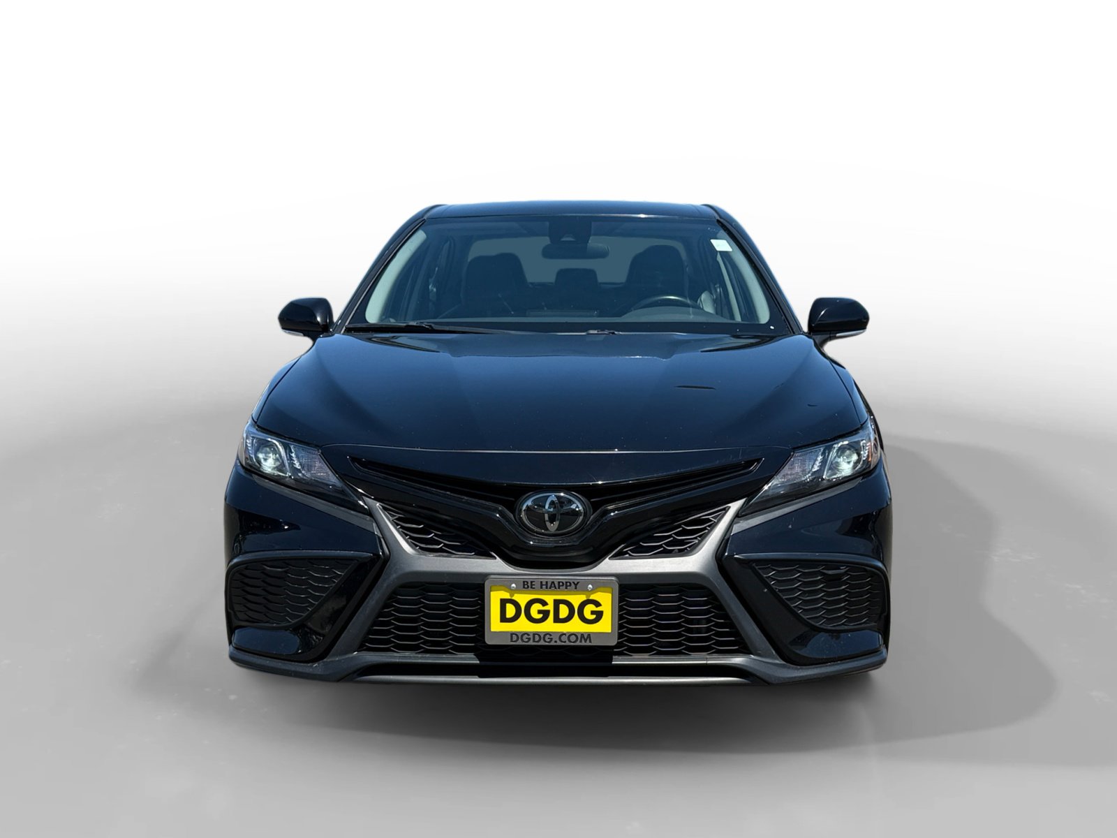 2023 Toyota Camry SE photo 8