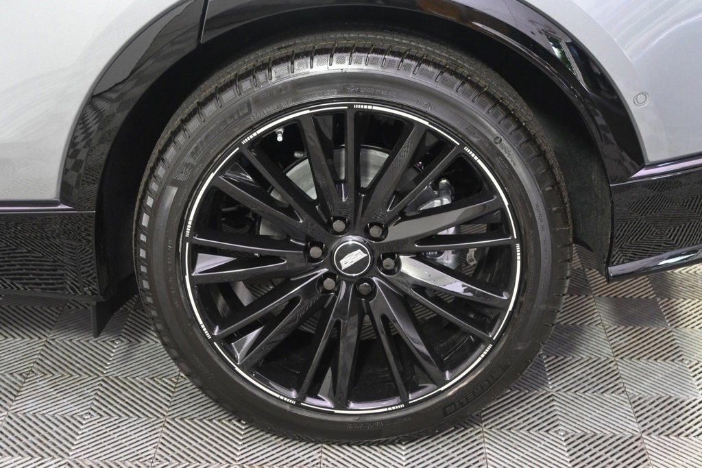 2025 Cadillac Lyriq Sport photo 17
